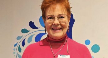 Gilda Salinas comparte su talento como dramaturga en Cancún