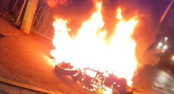 Se incendia motocicleta en la colonia Nuevo Progreso en Chetumal