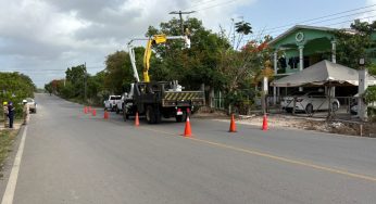 Avanzan los trabajos para restablecer el suministro eléctrico en Felipe Carrillo Puerto