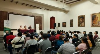 Poetas quintanarroenses despiertan la literatura en Felipe Carrillo Puerto