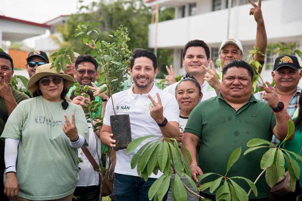 Renán Sánchez reafirma su compromiso ambiental con reforestación masiva en Quintana Roo