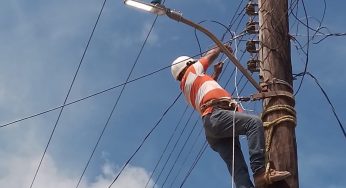 Unen esfuerzos para retirar el cableado del centro de Playa del Carmen
