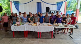 Mujeres se capacitan en repostería para emprender desde sus hogares