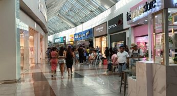 Vacaciones reactivan plazas: se disparan visitas y compras