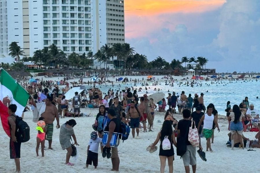 Cancún espera hasta 40% más bañistas por primer fin de semana largo de 2026