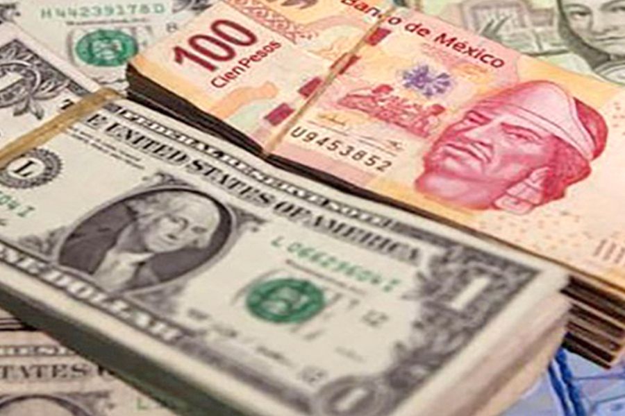 Peso mexicano cierra semana con ganancias frente al dólar
