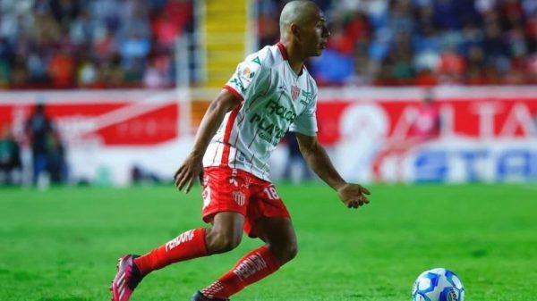 Israel Tello suma su tercera titularidad con Necaxa en el Clausura 2026