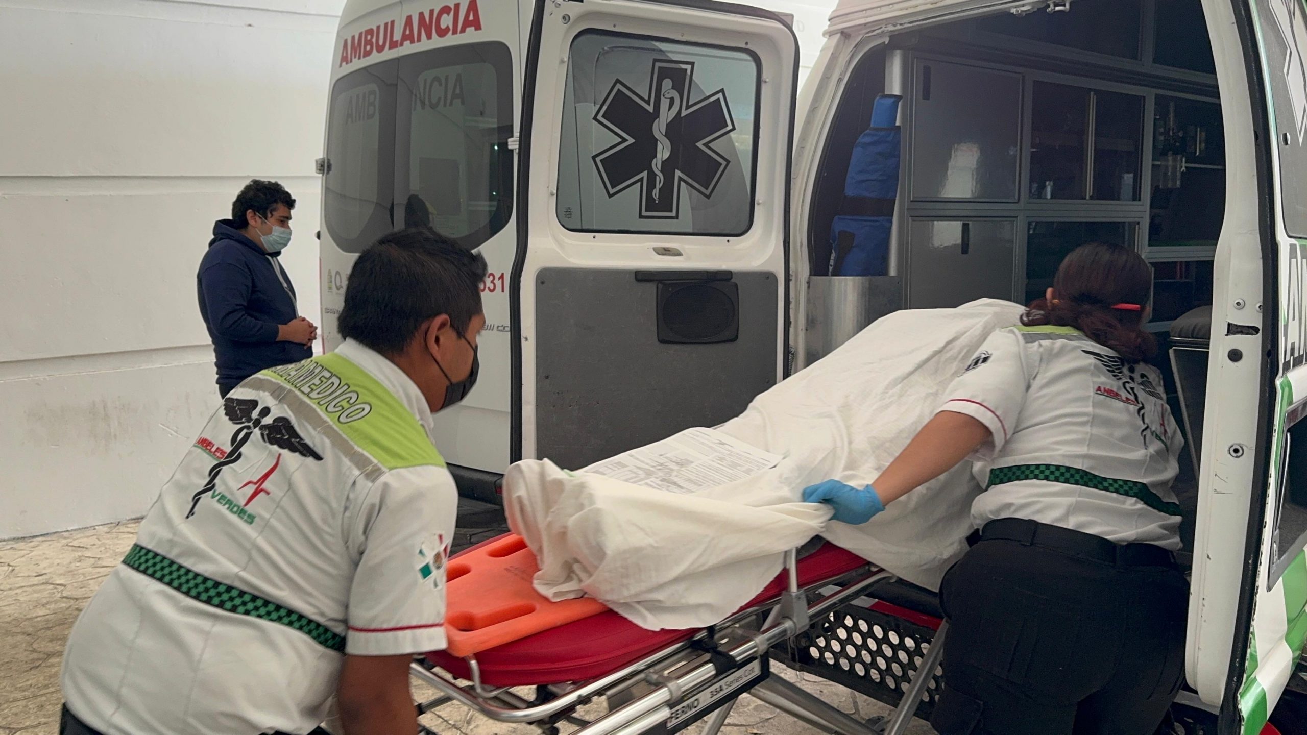 Hombre es hallado inconsciente tras presunta riña en la Región 92 de Cancún