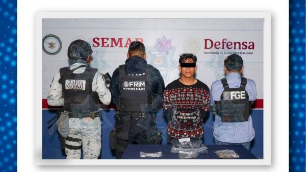 Detienen a joven con presuntos narcóticos en la Supermanzana 510 de Cancún