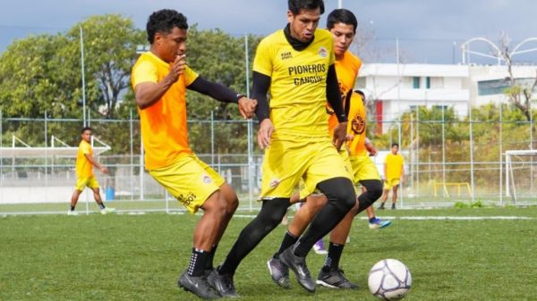 Pioneros e Inter Playa buscan afianzarse en la zona de Liguilla