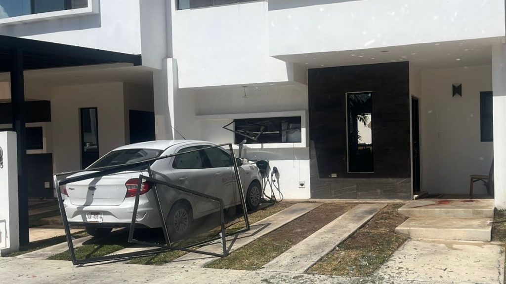 Explosión de gas LP deja un hombre con quemaduras graves