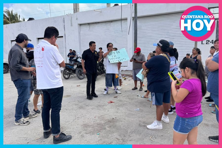 Vecinos de Donceles 28 y SMZ 64 protestan por el crecimiento inmobiliario