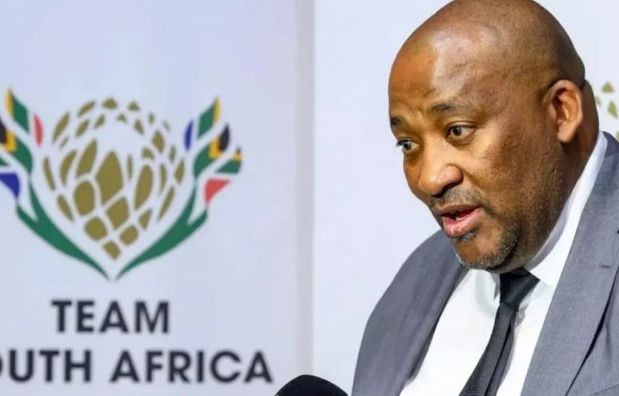 Ministro sudafricano reta al Tri antes del arranque mundialista