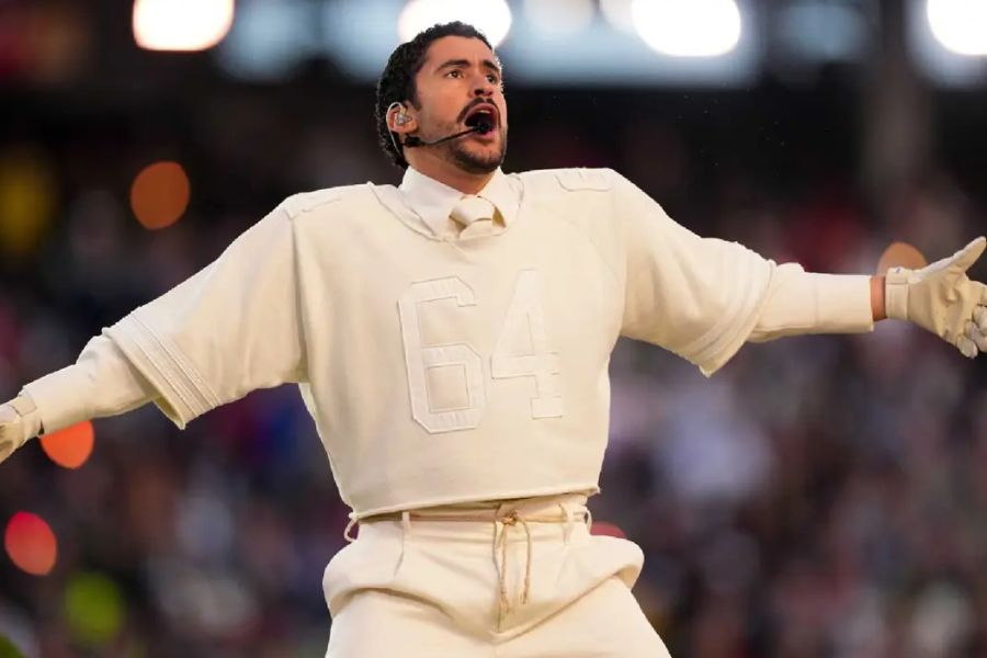 Show de Bad Bunny en el Super Bowl LX desata elogios y polémica en EUA