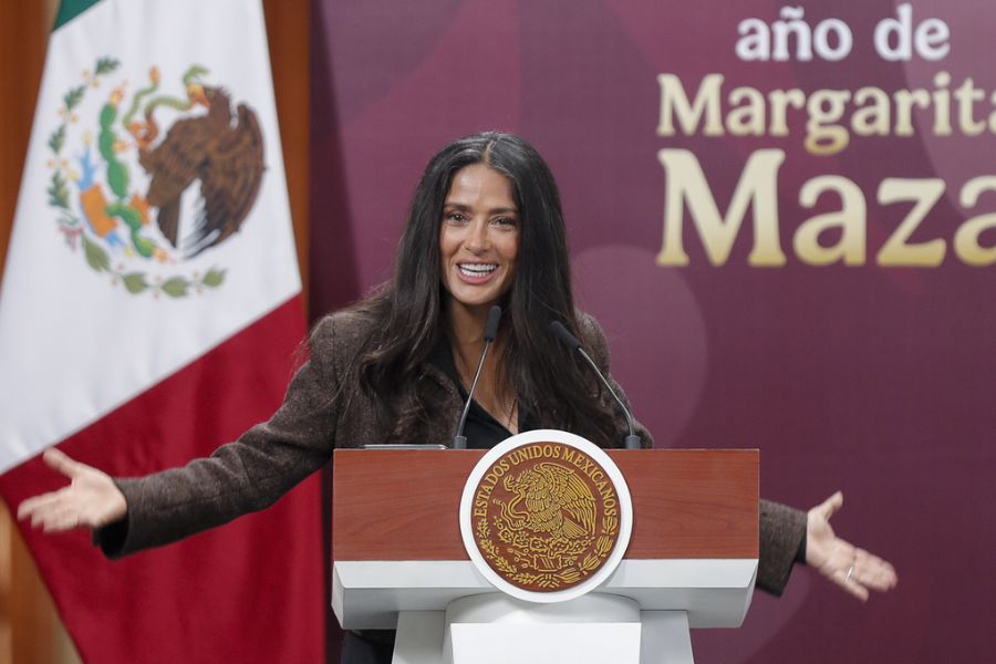 Salma Hayek reconoce el apoyo de Mara Lezama y Claudia Sheinbaum al cine