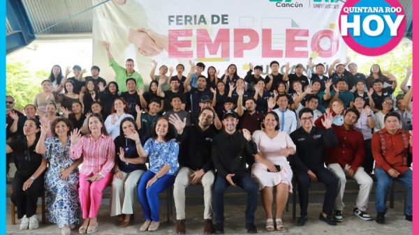 UT de Cancún conecta a estudiantes con 52 empresas