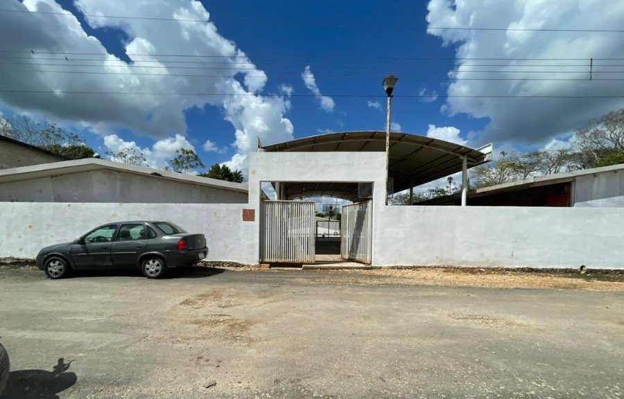 Piden embanquetado y mayor vigilancia en Vicente Guerrero