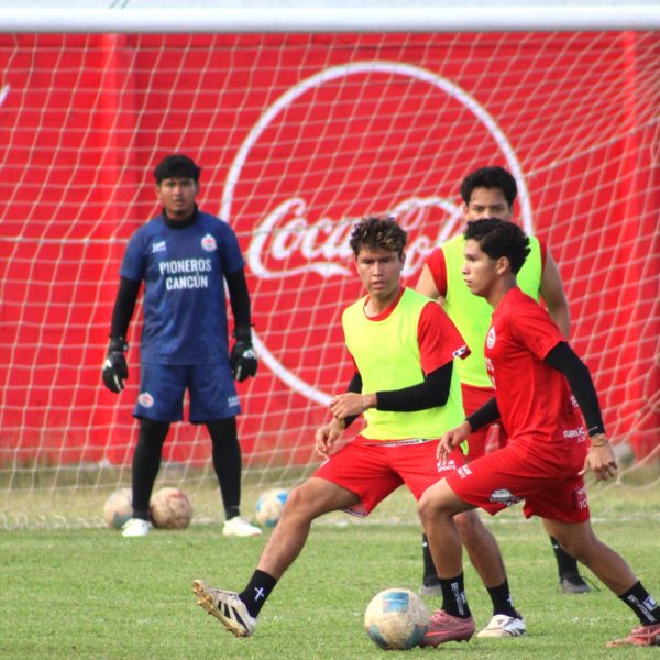 Pioneros Junior, Ejidatarios e Inter Playa entran en acción en la jornada 17