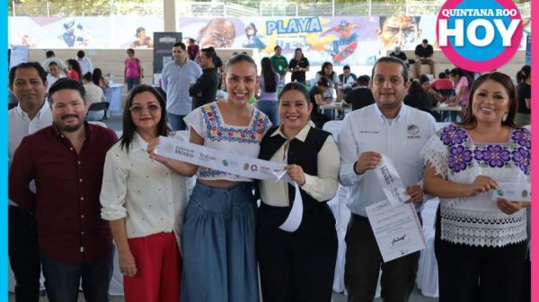 Ofertan más de mil 400 empleos para mujeres en feria laboral de Playa del Carmen