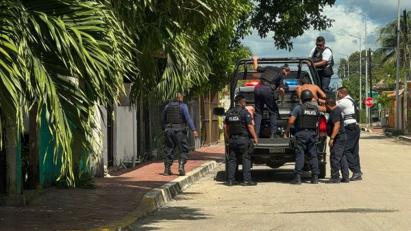 Detienen a presunto ladrón de casas en Felipe Carrillo Puerto. Vecinos de varias colonias preparan denuncia colectiva ante más robos.