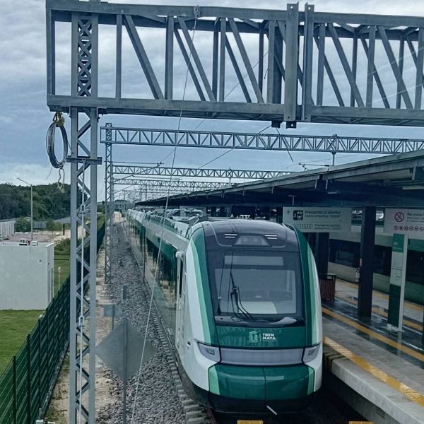 🚆📍 Ejido de Bacalar sigue sin recibir pago por tierras del Tren Maya A más de tres años del inicio del proceso de expropiación, ejidatarios esperan que autoridades federales definan el monto indemnizatorio pendiente. #Bacalar #TrenMaya #Ejidatarios #Expropiación #Indemnización #ZonaSur #Chetumal #Infraestructura