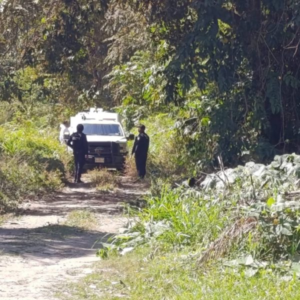 Hallan dos personas sin vida en la periferia de Calderitas, Chetumal