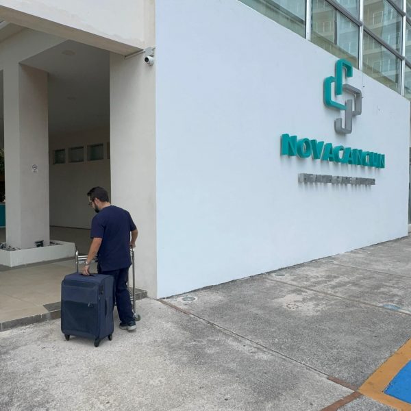 Clínica Nova Cancún cierra sin aviso y deja a 20 trabajadores sin pago