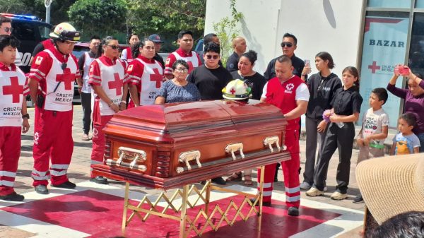 Muere un paramédico de la Cruz Roja en el accidente de Tulum