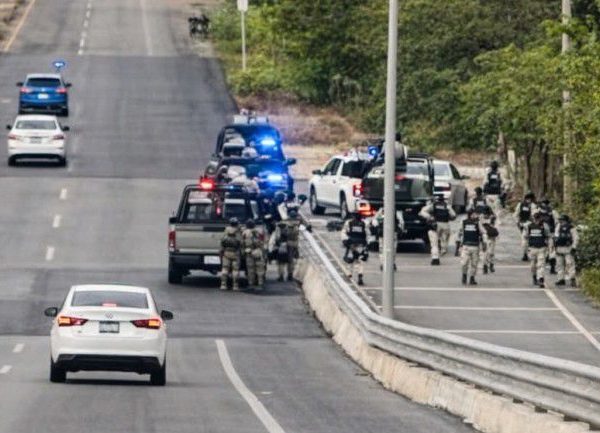 Hallan dos cuerpos embolsados rumbo a Subteniente López