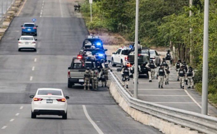 Hallan dos cuerpos embolsados rumbo a Subteniente López