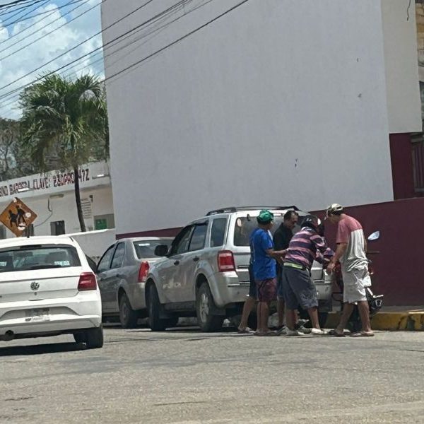 Accidentes en zona centro por imprudencia de conductores