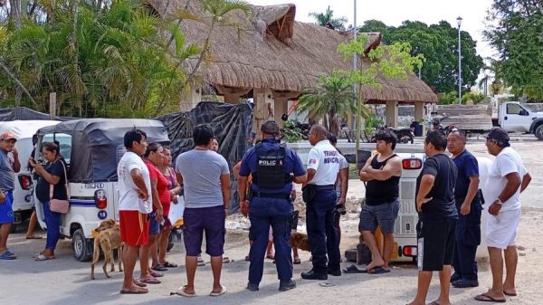 Volcadura de mototaxi deja lesionados en Tihosuco