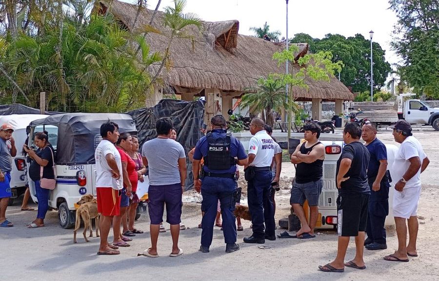 Volcadura de mototaxi deja lesionados en Tihosuco
