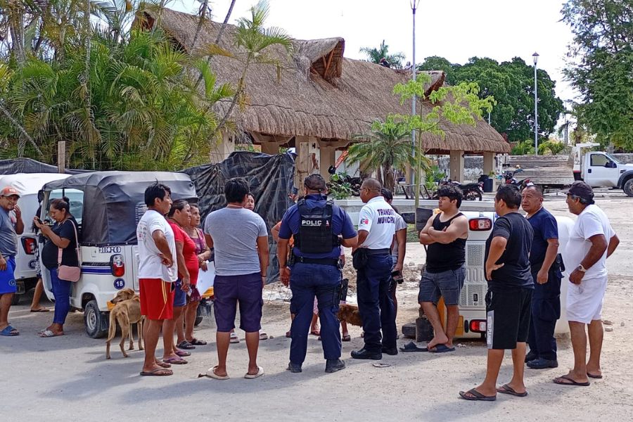 Volcadura de mototaxi deja lesionados en Tihosuco