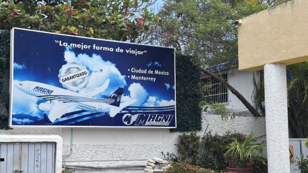 Oficinas de Magnicharters en Cancún lucen vacías tras suspensión