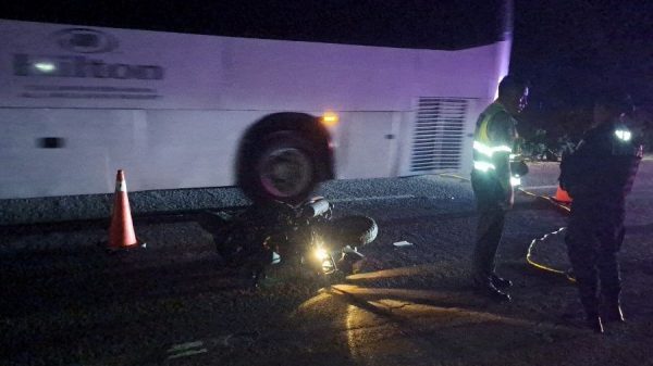Trabajador hotelero queda grave tras accidente en la carretera 307