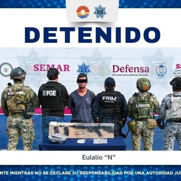Detienen a hombre armado con fusil .223 en Cancún