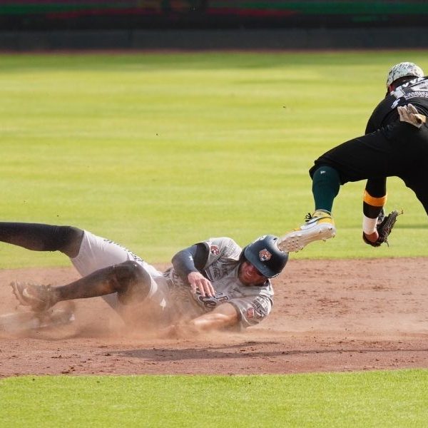 Tigres de Quintana Roo vencen a Pericos en Puebla