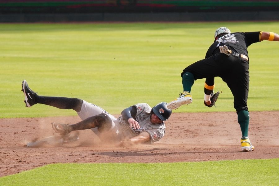 Tigres de Quintana Roo vencen a Pericos en Puebla