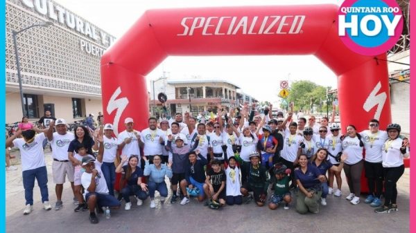 Puerto Morelos celebra carrera ciclista por su décimo aniversario