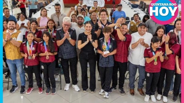 Estefanía Mercado reconoce a medallistas de CONADE 2026