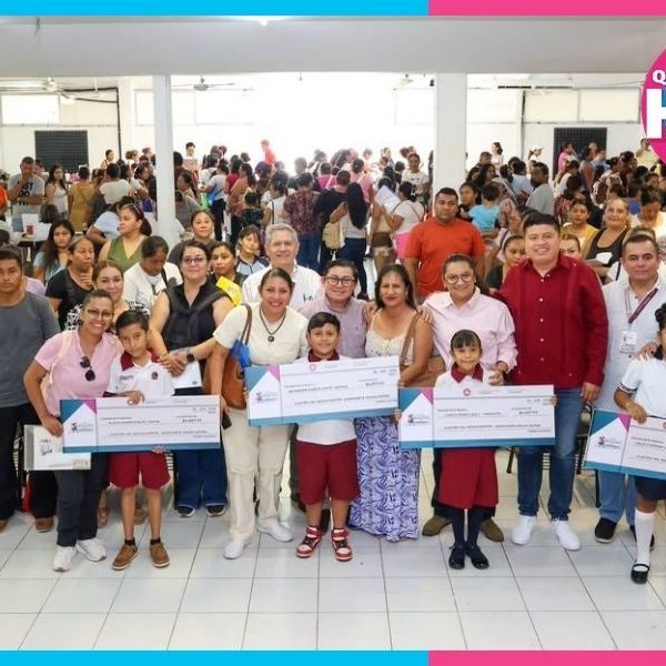 Benito Juárez entrega segundo pago de becas Educación para Transformar