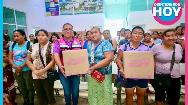 Isla Mujeres entrega apoyos del programa Isleña de Corazón a 4 mil mujeres