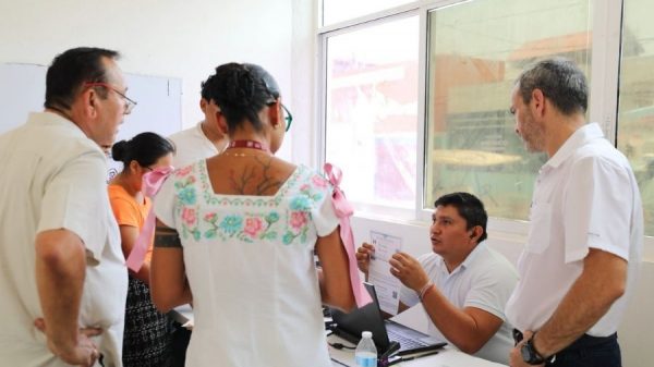 Más de 2 mil comerciantes rurales se registran ante el SAT