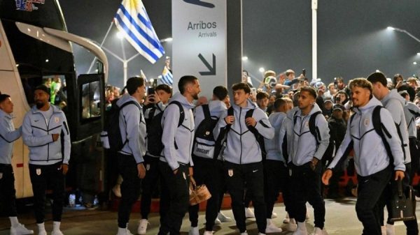 2. ¿Por qué Uruguay quedó varado en Cancún antes de debutar en el Mundial?