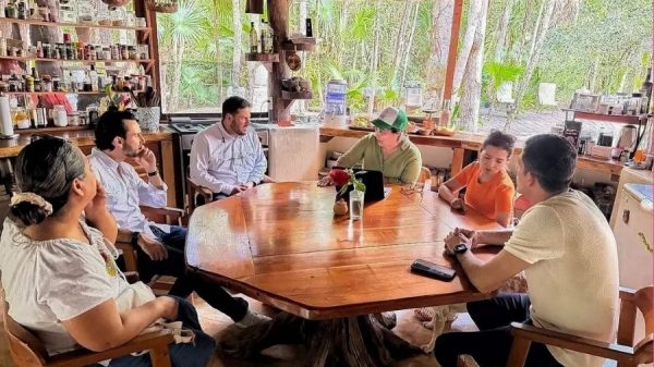 Restaurantes de Cancún activan protocolos tras sismo de 6.1
