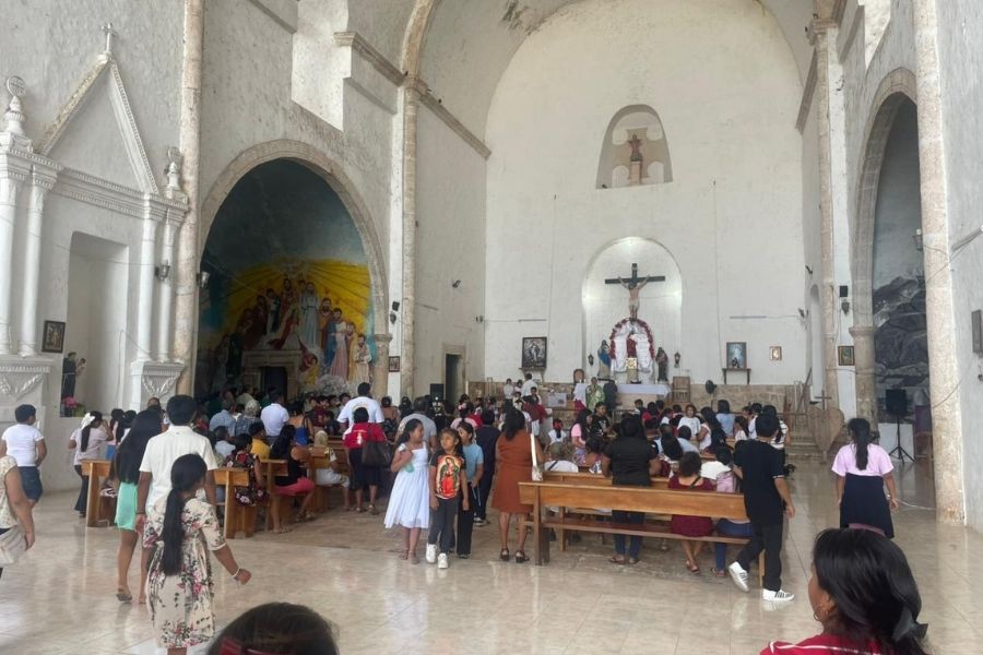 Parroquia de Tihosuco celebra misa especial por el Día del Padre
