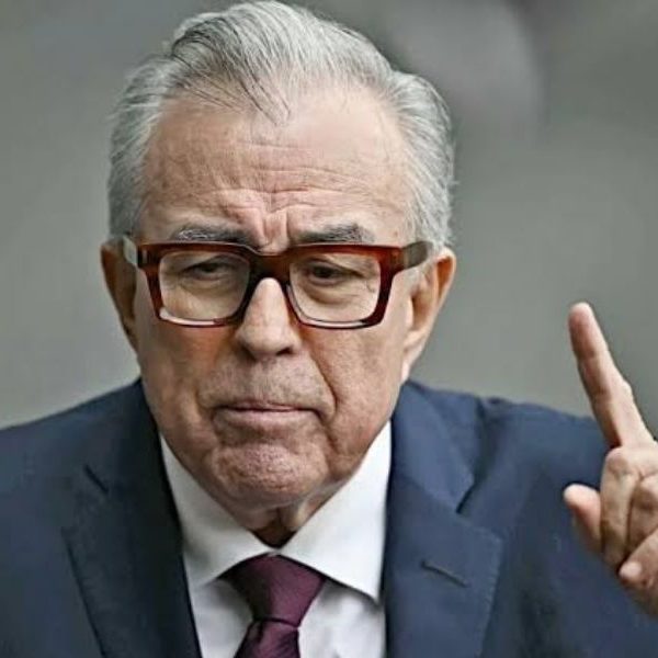 Rubén Rocha reaparece a 69 días de dejar la gubernatura