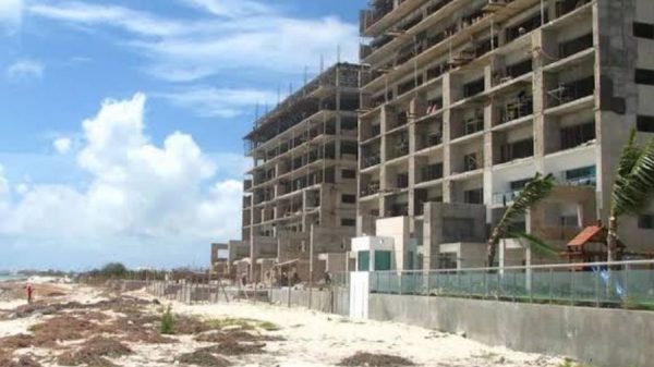 Falta de mantenimiento eleva riesgos en hoteles y edificios del Caribe