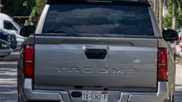 ¿Montachoques en Cancún? Motociclista denuncia intento de accidente provocado